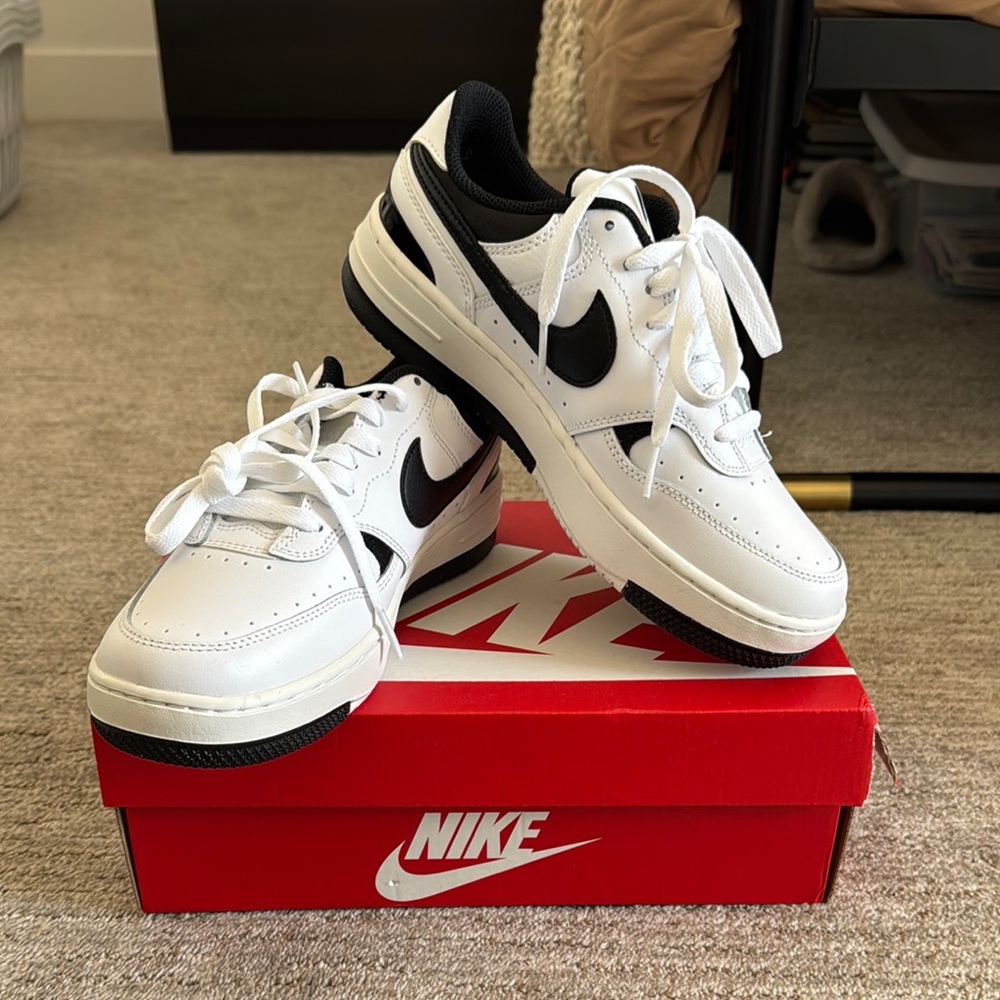 Nike Gamma Force Black & White